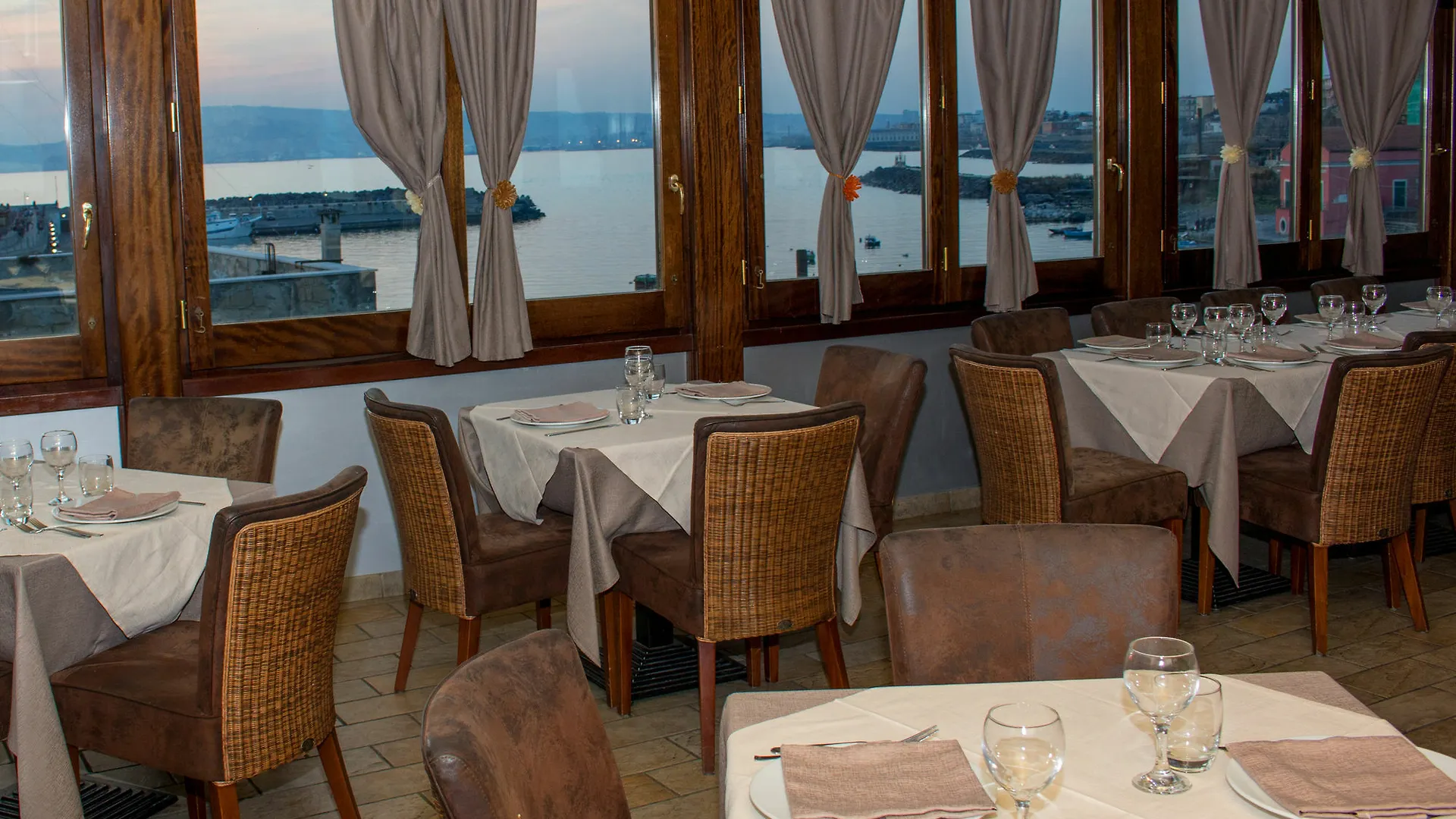 Bayard'S Rooms Portici 5*,  Italy